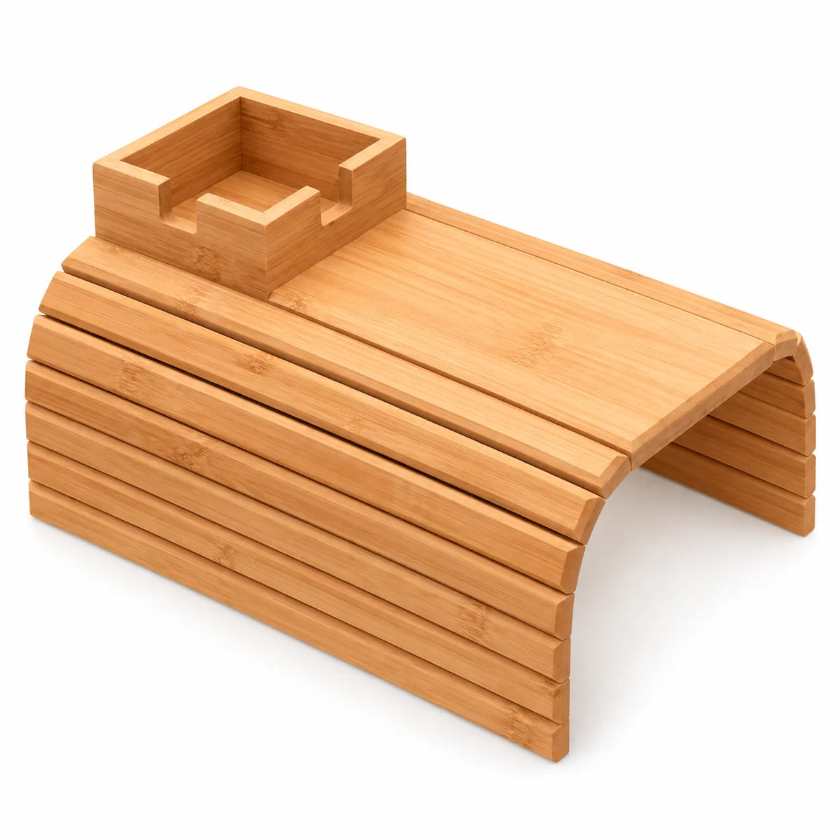 Plateau accoudoir en bambou flexible avec porte-gobelet, fond blanc